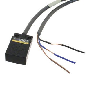 Omron TL-W5MD1 2M 2 Telli Çıkık Kafa 5MM DC NO Kare Endüktif Sensör