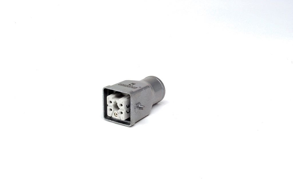 Emas EBM05PU30 Metal 5 Kontak Uzatma Tipi Priz 10A Üstten Girişli Çok Kontaklı