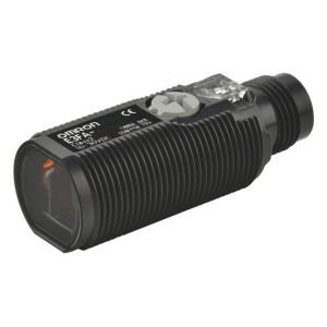 Omron E3FA-DP23 1M PNP M18 Cisimden Yansımalı Sensör